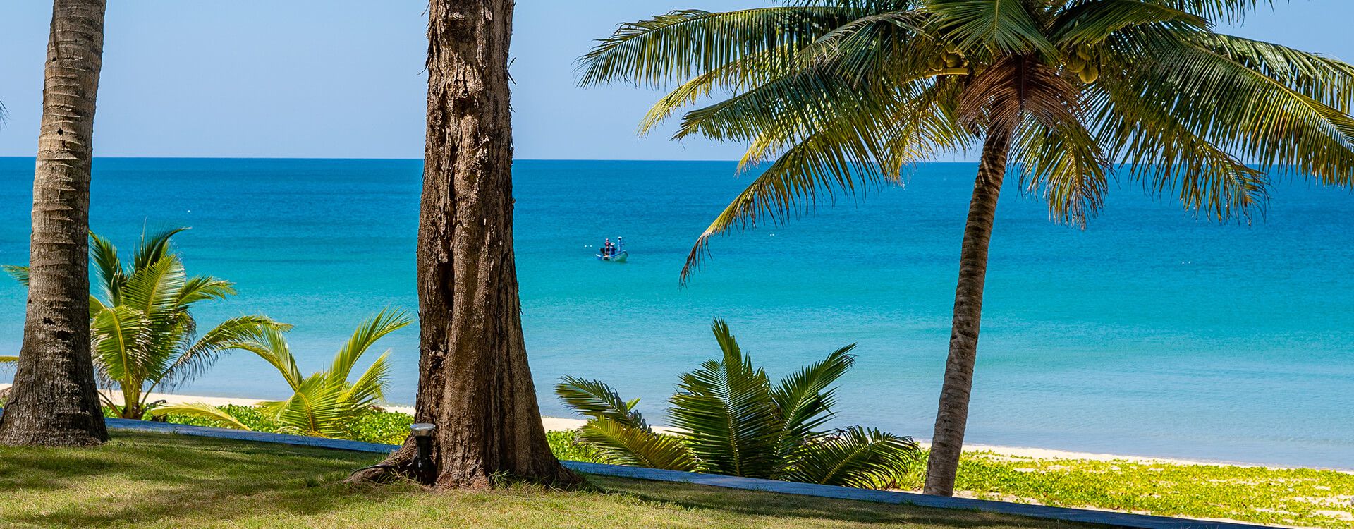 Grand Villa Noi - Absolute beachfront villa