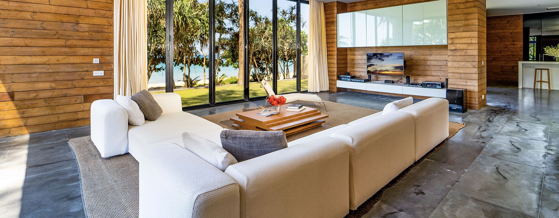 Grand Villa Noi - Living area design